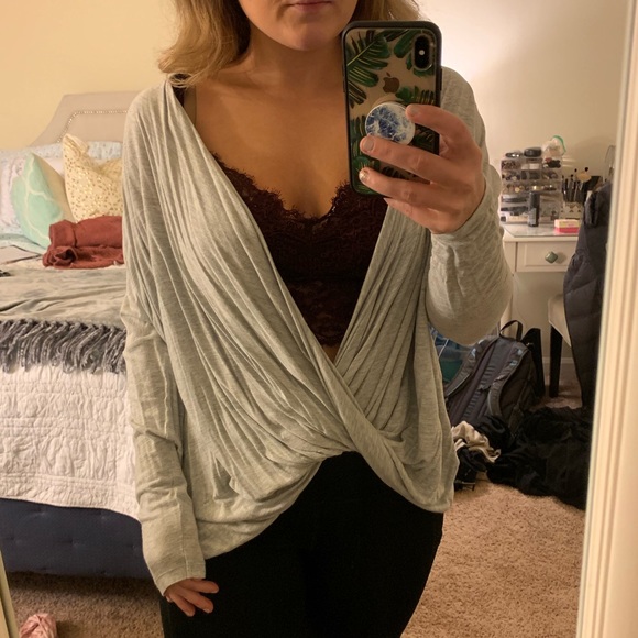 CAbi gray long sleeve Taylor draped wrap #3245 - Picture 4 of 5